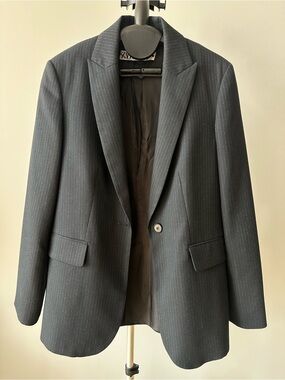 Zara very dark navy pinstripe blazer